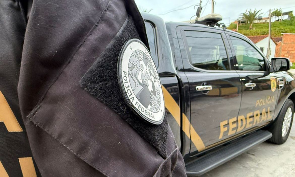 PF desmonta esquema de “canetas” e liga alerta vermelho na fronteira