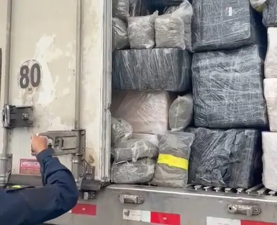 PRF apreende mais de 2,5 toneladas de maconha na BR-277; carga saiu de Foz do Iguaçu