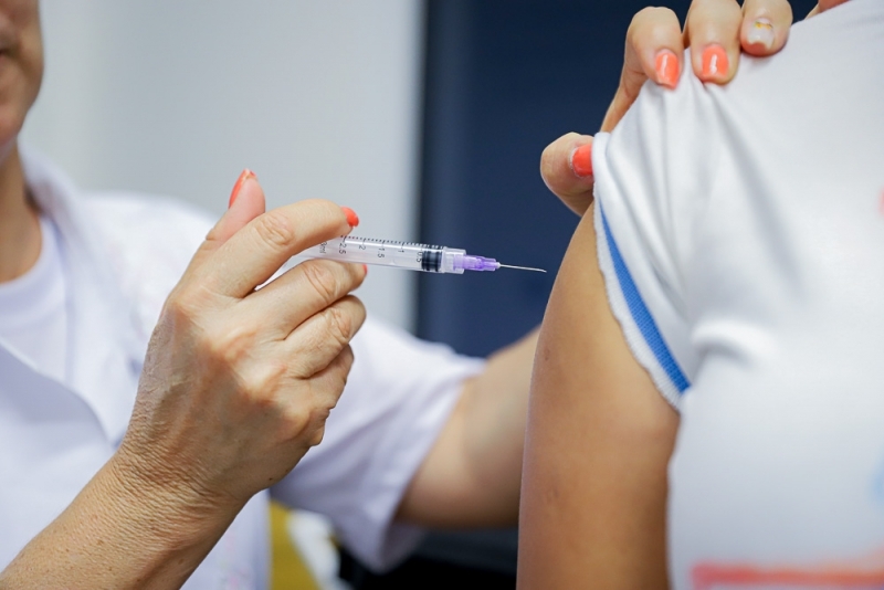 Vacinação contra a gripe é ampliada para toda a população em Foz do Iguaçu