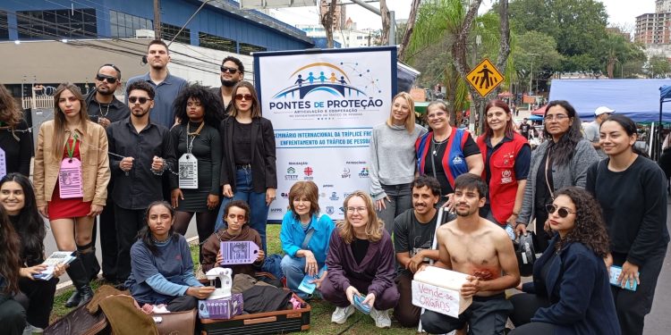 Ação na Ponte da Amizade reforça combate ao tráfico de pessoas na Tríplice Fronteira