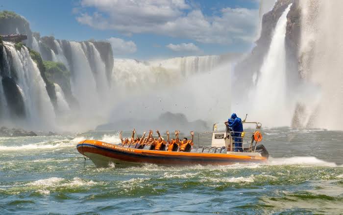 Turista holandês não resiste após acidente com embarcação do Macuco Safari