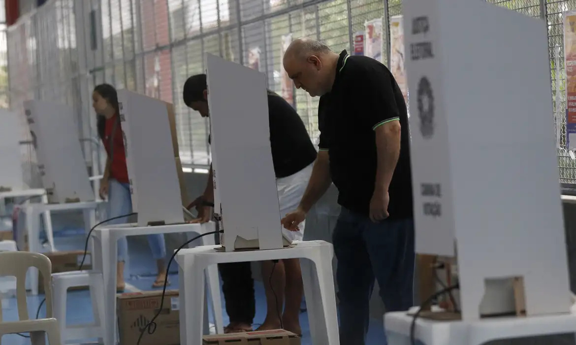 Sistema da urna eletrônica reúne camadas de segurança para garantir a confiabilidade do voto