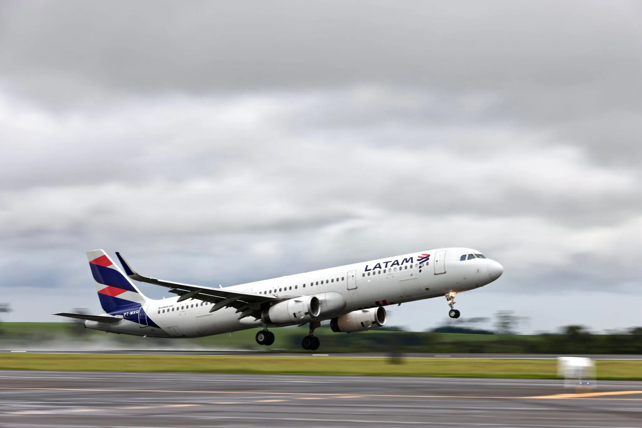 LATAM anuncia expansão no Paraná com novas rotas e mais voos