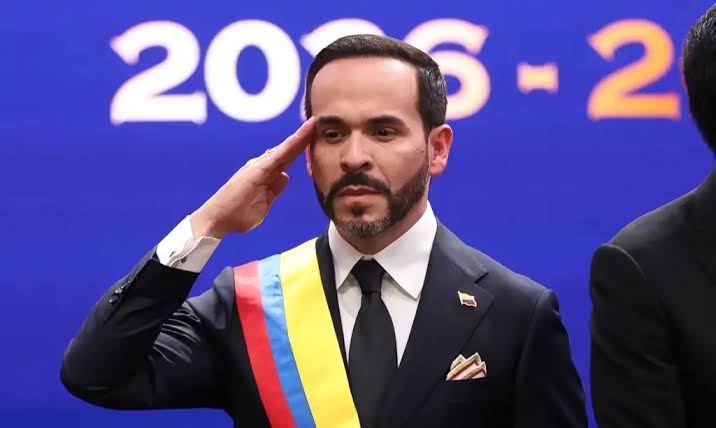 Colômbia endurece contra o crime: novo presidente promete fim do diálogo com grupos armados