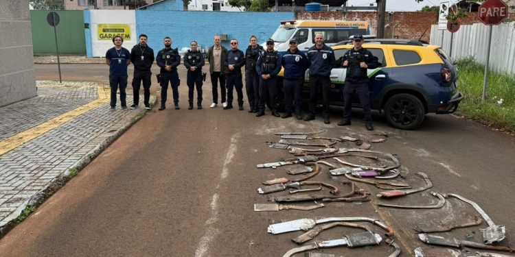Foztrans e Guarda Municipal destroem cerca de 100 escapamentos adulterados em Foz