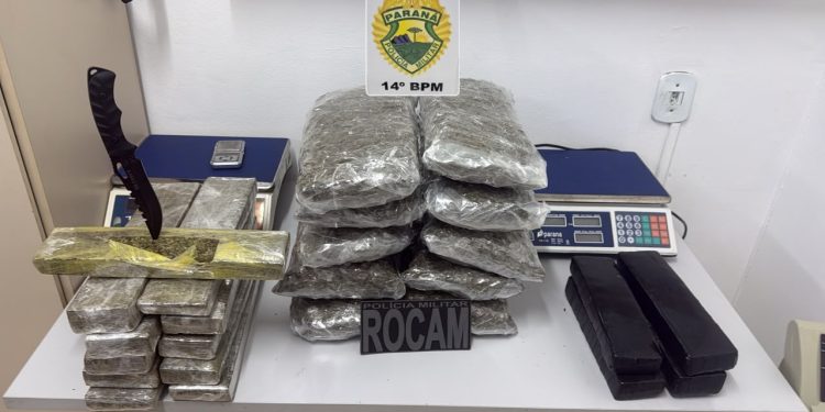 PM apreende quase 23 kg de maconha em ônibus interestadual em Foz do Iguaçu