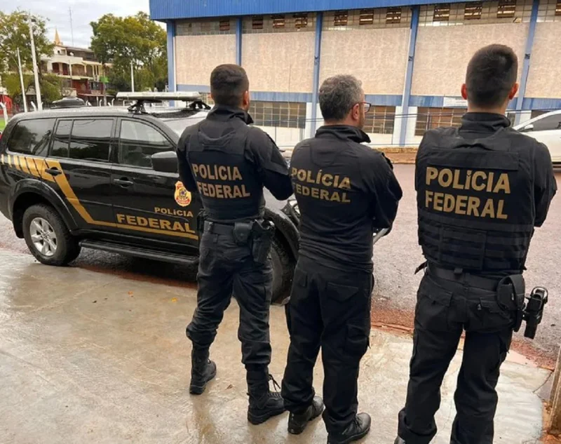 Polícia Federal captura na fronteira estrangeiro procurado por tráfico de pessoas