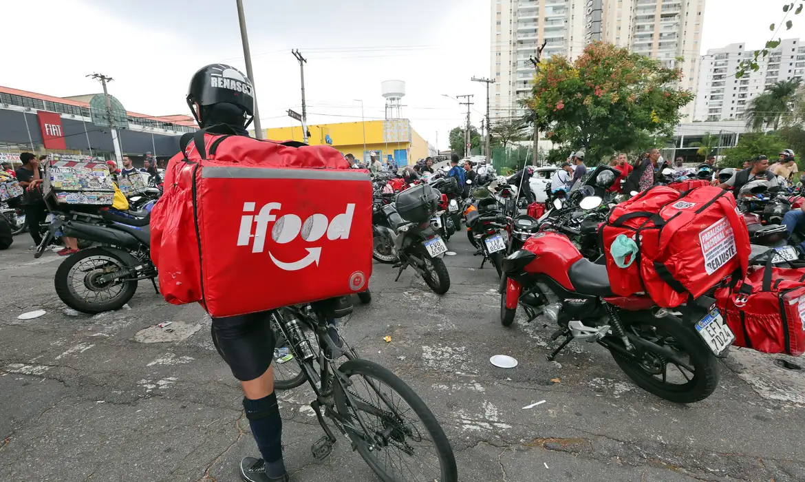 Brasil já tem cerca de 2 milhões de trabalhadores que atuam por aplicativos