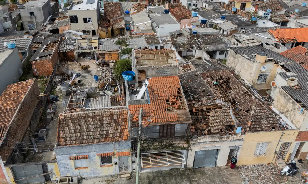 Temporais deixam rastro de destruição no RS, com morte, desaparecidos e mais de 485 mil afetados