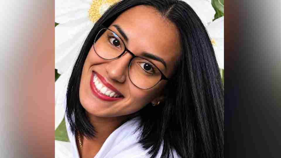 Jovem de 22 anos é encontrada morta em hotel, e circunstâncias ainda não foram esclarecidas