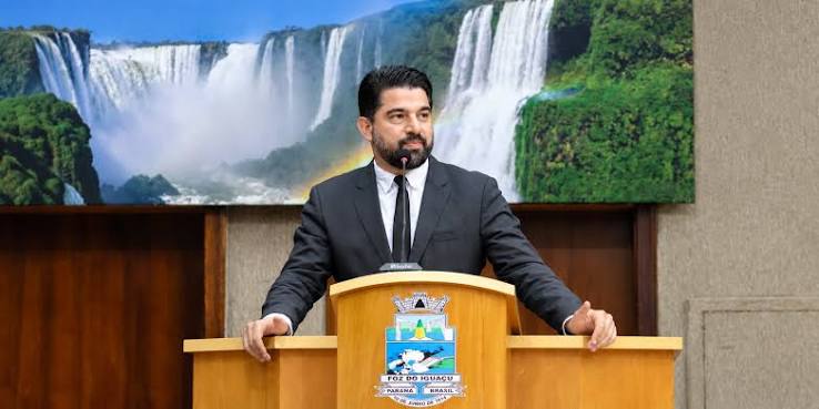 Cassação de Adnan El Sayed é barrada por um voto e expõe o peso das decisões políticas na Câmara de Foz
