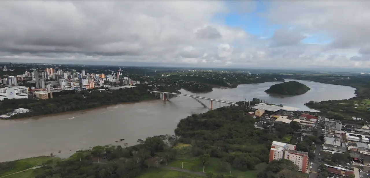 Rios sob monitoramento e famílias desalojadas mantêm Foz em alerta após chuvas