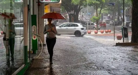 Chuva volta a Foz do Iguaçu na quarta-feira e previsão indica temporais na região