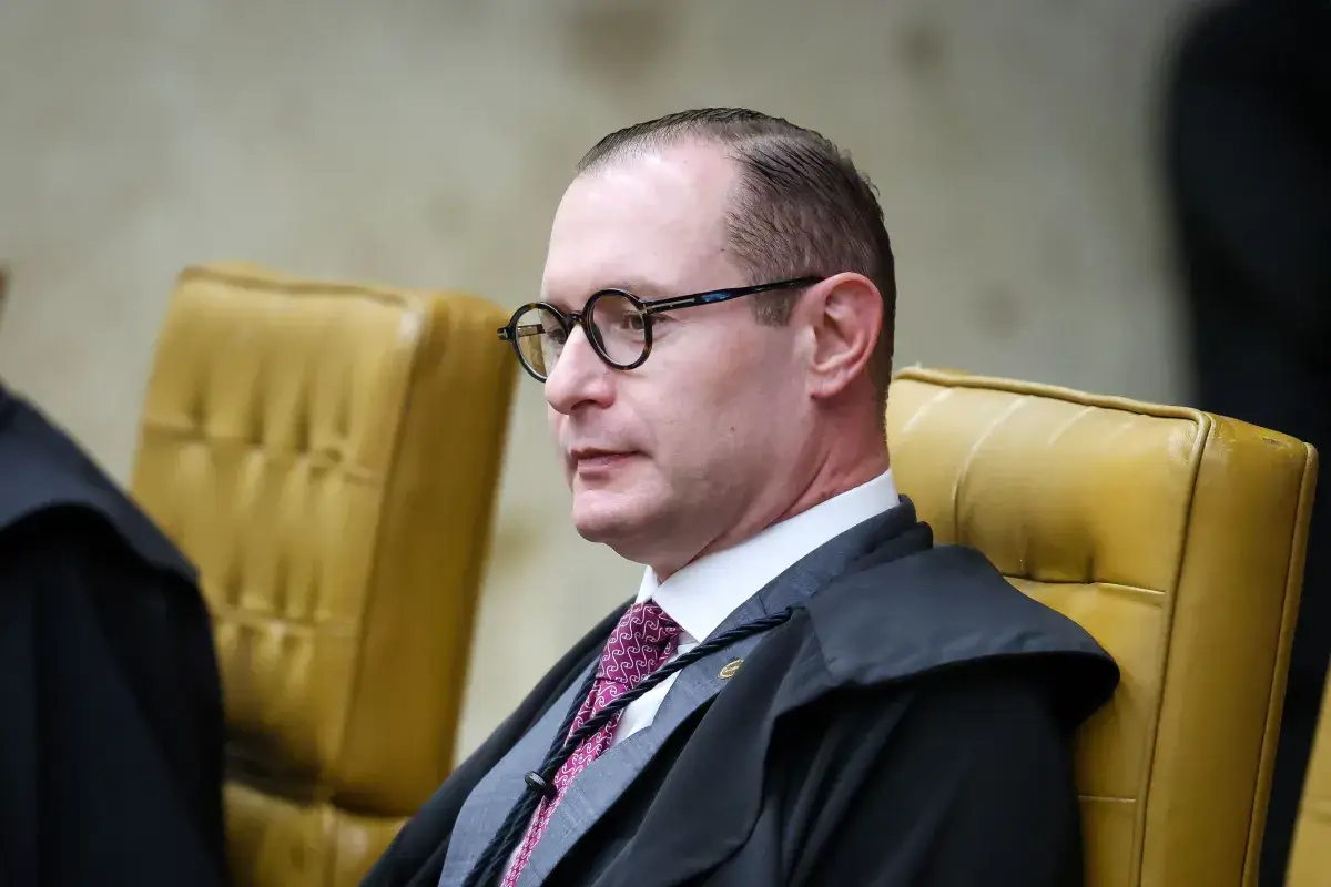 Zanin assume relatoria de pedido de Lula para estender votação até as 19h