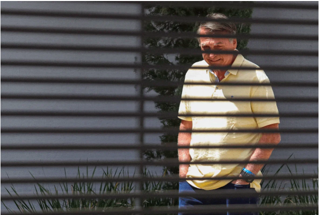 Primeira Turma do STF decide hoje se mantém Bolsonaro preso