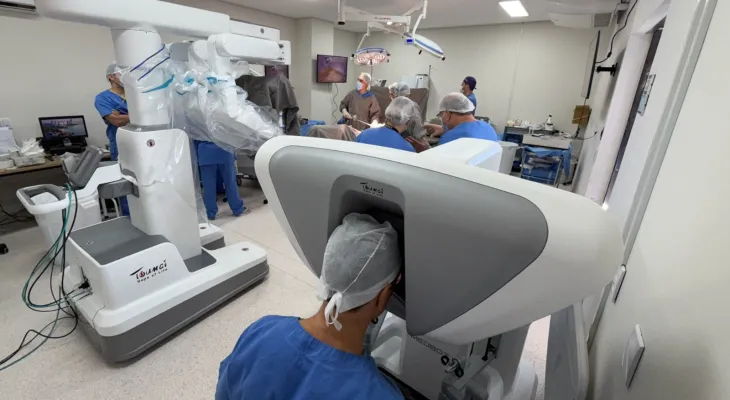 Cirurgia robótica chega a Foz do Iguaçu e marca nova fase na medicina da região