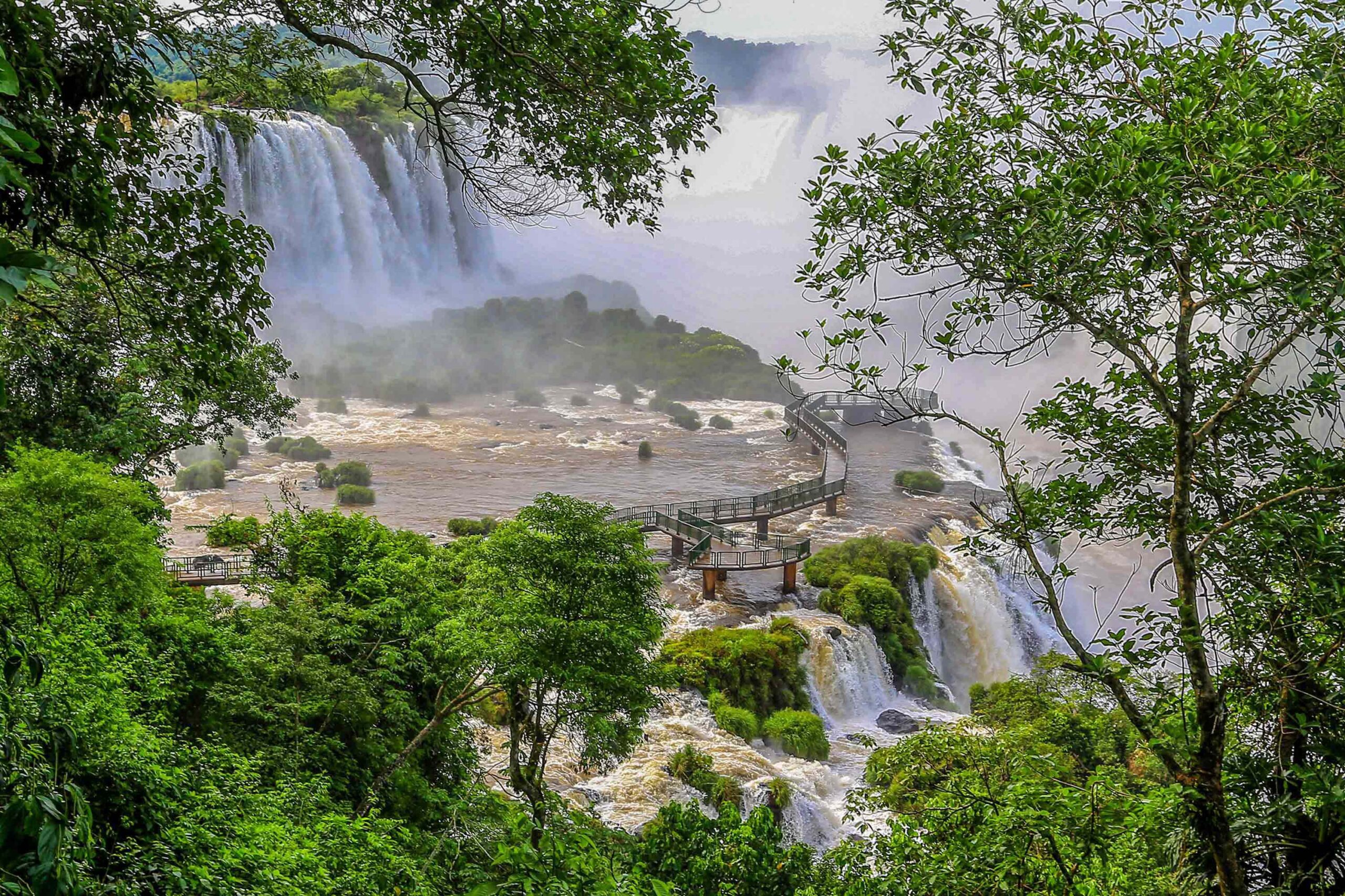 Estado divulga atrativos na Espanha e país se torna o 3º emissor de turistas ao Paraná