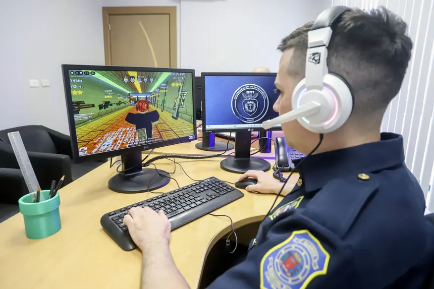 Curitiba cria a primeira patrulha digital do Brasil para proteger crianças na internet