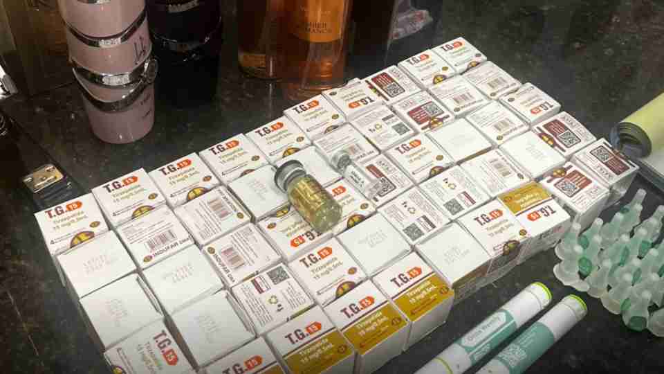 PF apreende 200 ampolas de medicamentos para emagrecimento no Aeroporto de Foz do Iguaçu