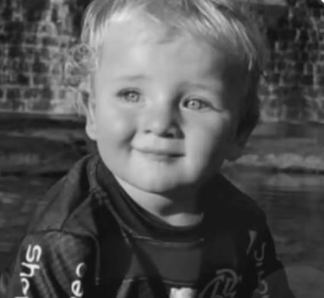 Bueiro sem tampa causa morte de criança de apenas 1 ano no Paraná