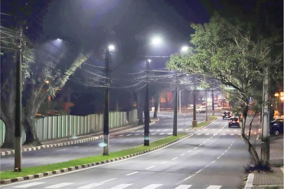 Prefeitura de Foz abre processo disciplinar contra sete servidores por irregularidades na iluminação pública