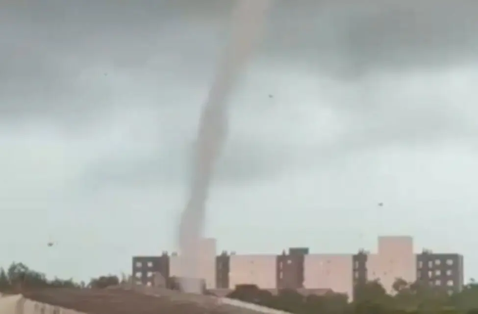 Após dois tornados, Defesa Civil mantém alerta no Rio Grande do Sul